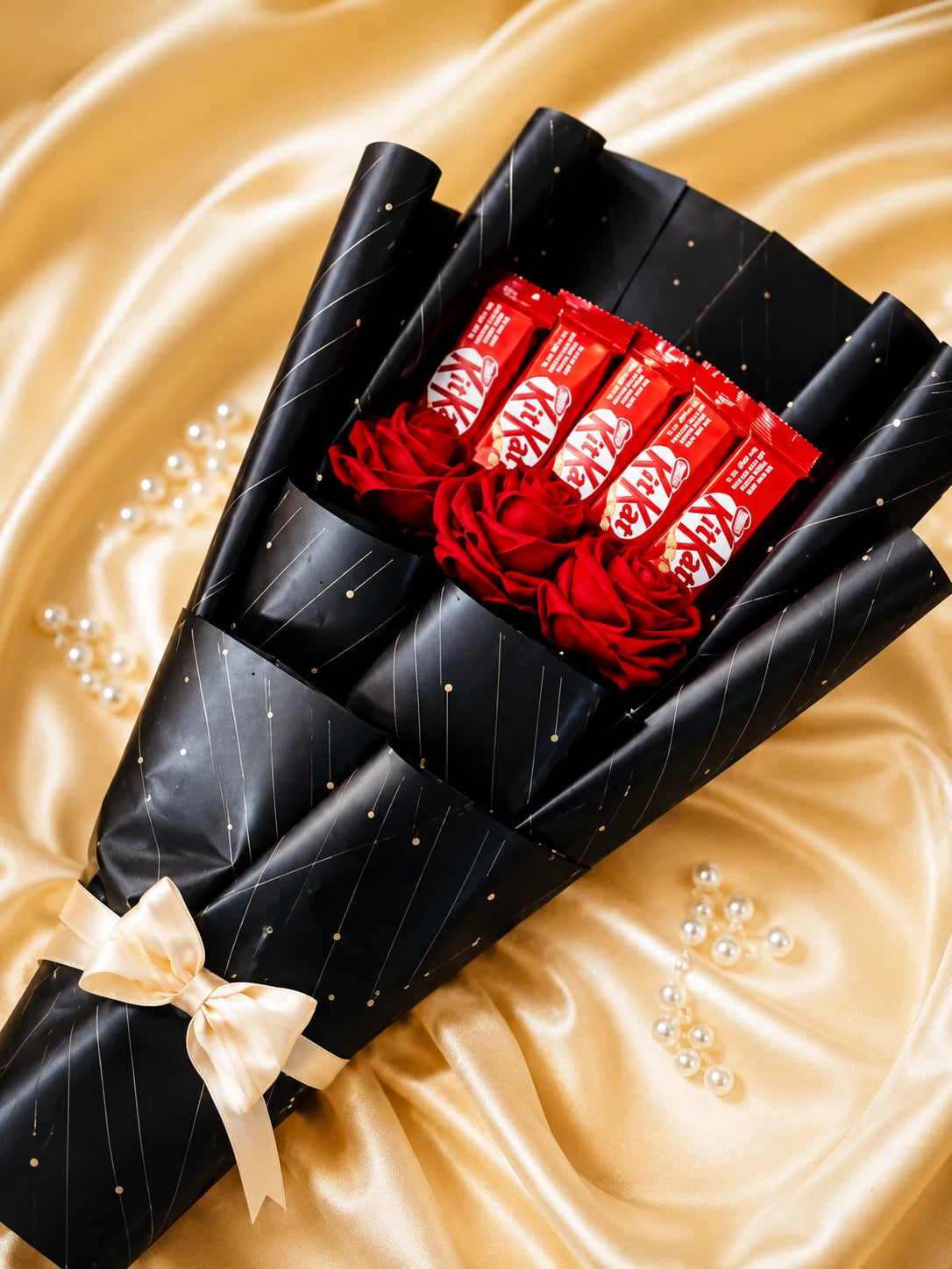 KitKat Chocolate Bouquet with Red Roses
